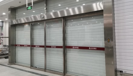 保定某醫(yī)院快速門(mén)安裝應(yīng)用