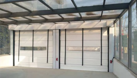 天津某景區(qū)PVC卷簾門(mén)安裝展示